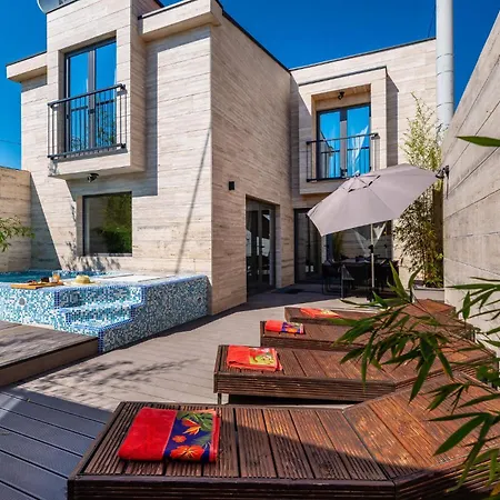 Gorgeous In With Heated Swimming Pool Holiday home Zadar